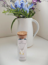 Load image into Gallery viewer, Little Taonga Jewellery Huia Feathers