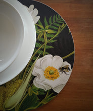 Load image into Gallery viewer, Tanya Wolfkamp Placemats - NZ native Flowers