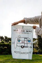 Load image into Gallery viewer, Kiwi Map Tea Towels