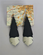 Load image into Gallery viewer, Huia Feather Earrings