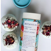 Load image into Gallery viewer, Foot Soaks - Vanilla, Peppermint + Lemon Balm