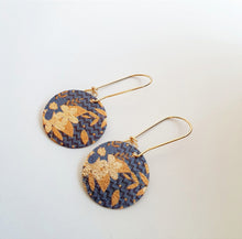 Load image into Gallery viewer, JoJo disc earrings