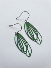 Load image into Gallery viewer, Scribble Earrings