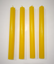 Load image into Gallery viewer, Beeswax Dinner Candle