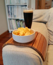 Load image into Gallery viewer, Slinky Sofa Table