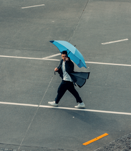 Load image into Gallery viewer, Blunt Classic  - big, strong umbrella
