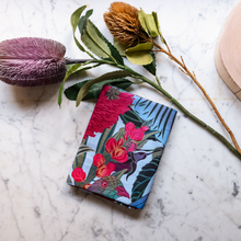 Load image into Gallery viewer, Flox Tea Towels
