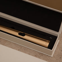 Load image into Gallery viewer, The new Flint - rechargeable lighter
