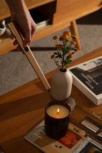 Load image into Gallery viewer, The new Flint - rechargeable lighter
