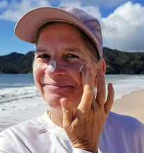 Load image into Gallery viewer, Goodbye Natural Sunscreen
