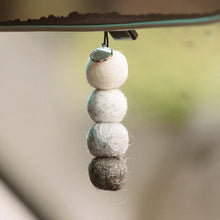 Load image into Gallery viewer, Smelly Balls - Reusable Air Freshner
