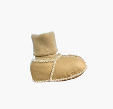 Load image into Gallery viewer, Baby Booties made of NZ sheepskin
