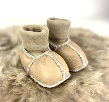 Load image into Gallery viewer, Baby Booties made of NZ sheepskin
