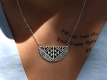 Load image into Gallery viewer, Kouma Breastplate Jewellery - Huia and Niho Designs
