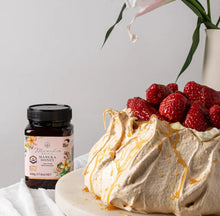 Load image into Gallery viewer, Manuka Royale - UMF 10+ Manuka Honey

