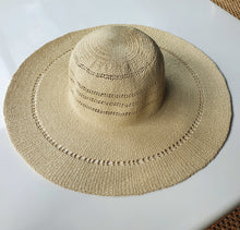 Load image into Gallery viewer, Wide Brimmed Sun Hat
