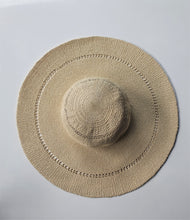 Load image into Gallery viewer, Wide Brimmed Sun Hat
